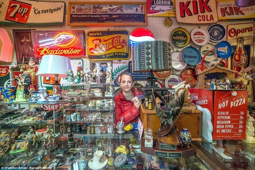 Canadian photographer Vladimir Antaki studies the mysterious life of shopkeepers