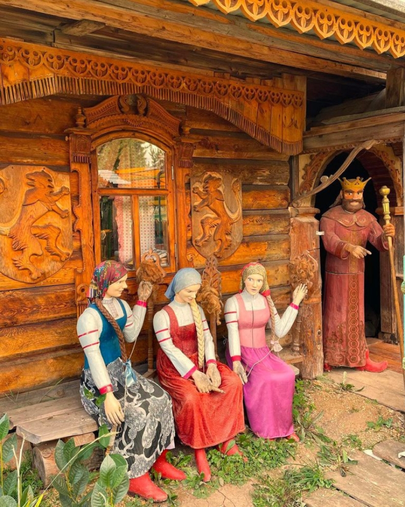 Casas de cuento de hadas en pueblos rusos