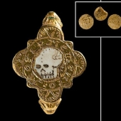 Cazadores de tesoros se encuentran en el país de Gales "anillo de la muerte" Cazadores de tesoros se encuentran en el país de Gales "anillo de la muerte"