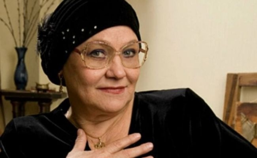 Celebridades que murieron en 2021