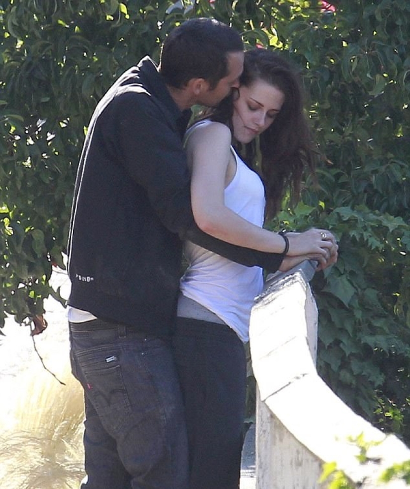 Celebrities caught cheating Celebrities caught cheating