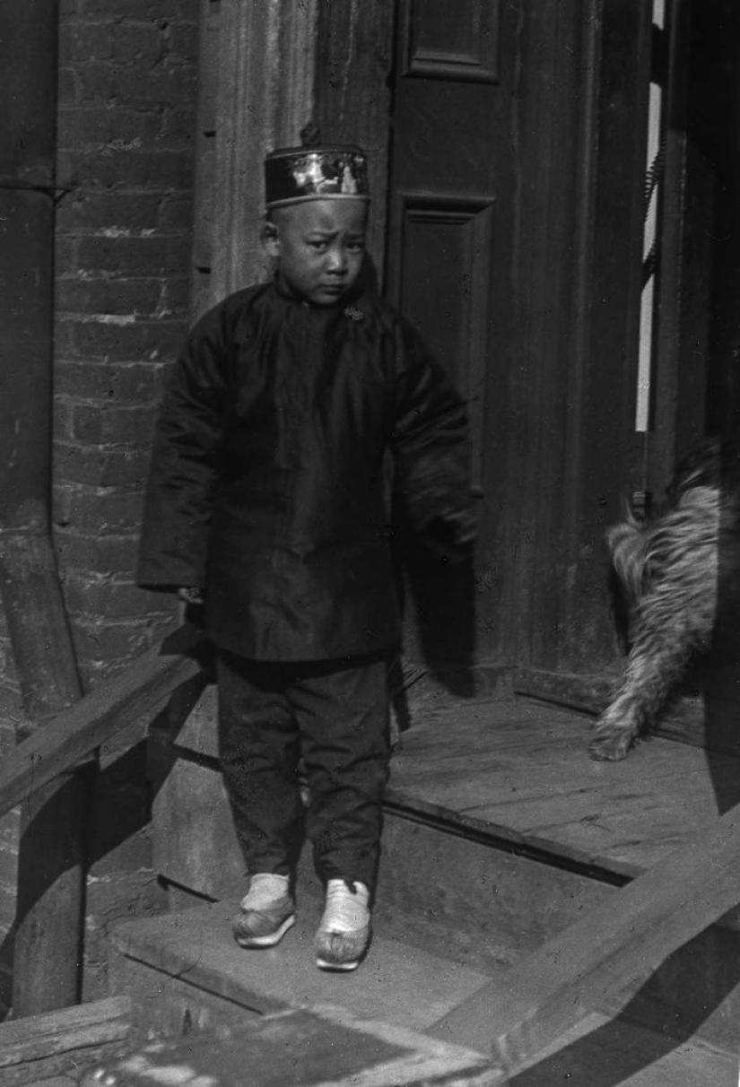 Chinatown in San Francisco before the 1906 earthquake Chinatown in San Francisco before the 1906 earthquake