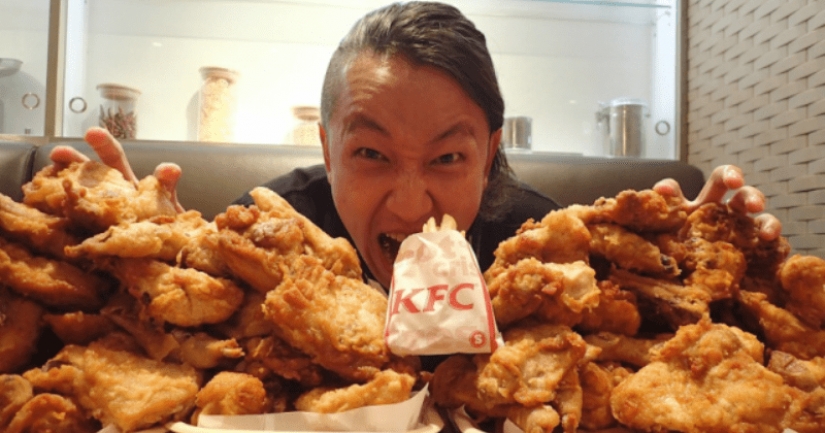 Chinese students ate for free at KFC for several years, but now they are on prison rations Chinese students ate for free at KFC for several years, but now they are on prison rations