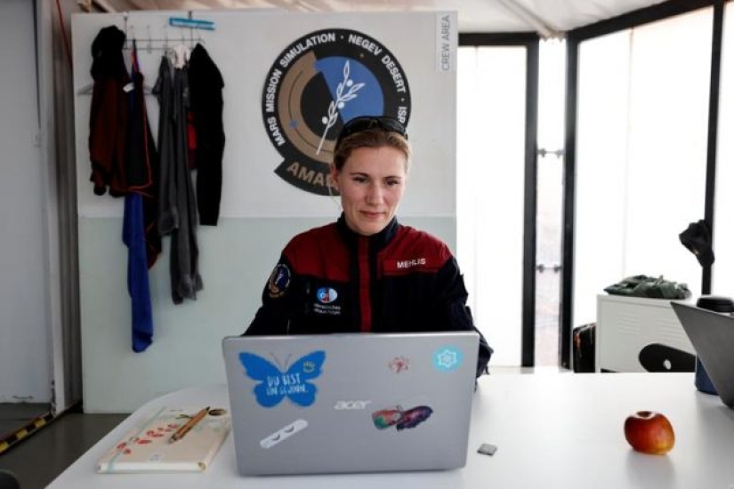 Científicos modelan la vida en Marte en un cráter rocoso israelí