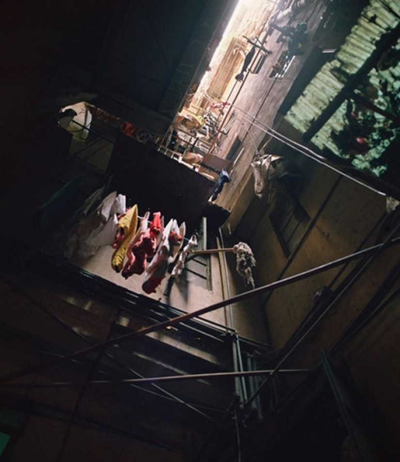 City of Darkness: The Amazing Fate of Kowloon Fortress City