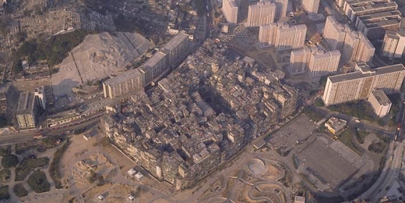 City of Darkness: The Amazing Fate of Kowloon Fortress City