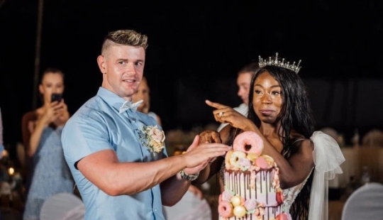 Clean divorce: a British woman left her husband due to the fact that he asked her to get out more often