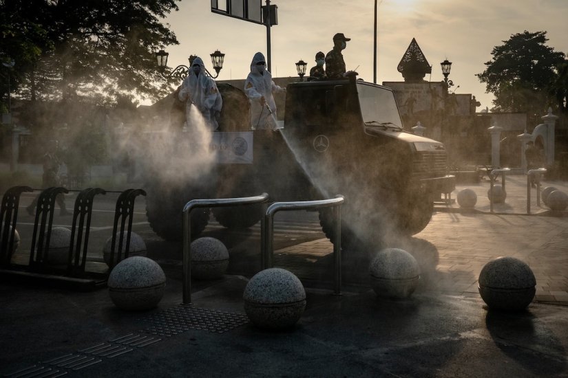 Cómo China está Utilizando la Pandemia de Coronavirus para Dominar el Escenario Mundial