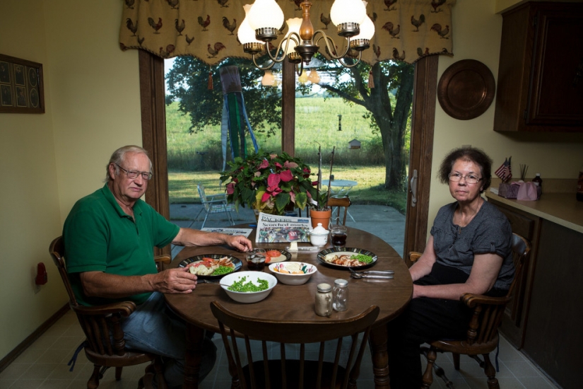 ¿Cómo es la cena, a las familias de los Estadounidenses comunes y corrientes