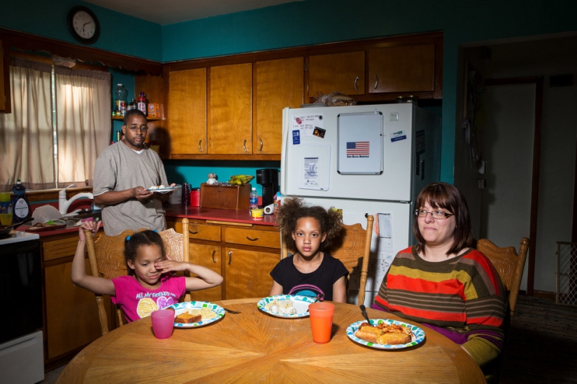 ¿Cómo es la cena, a las familias de los Estadounidenses comunes y corrientes