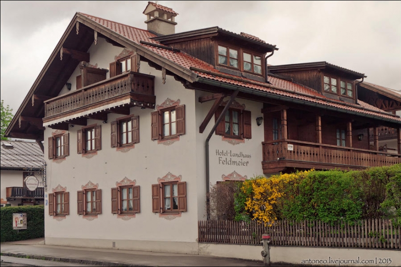 Cómo se ve un pueblo alpino pintado Cómo se ve un pueblo alpino pintado