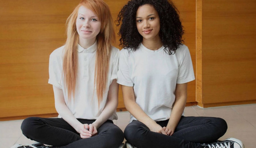 Colorful twin sisters — an unexpected phenomenon