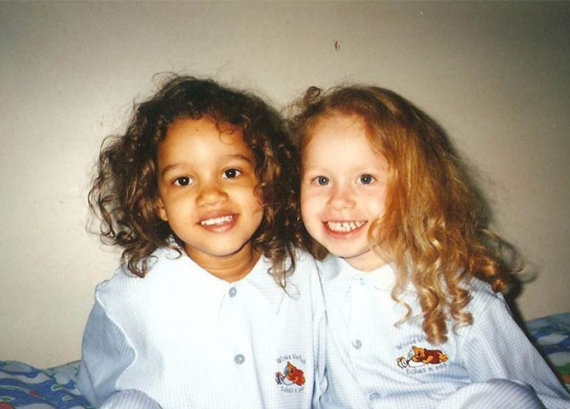 Colorful twin sisters — an unexpected phenomenon