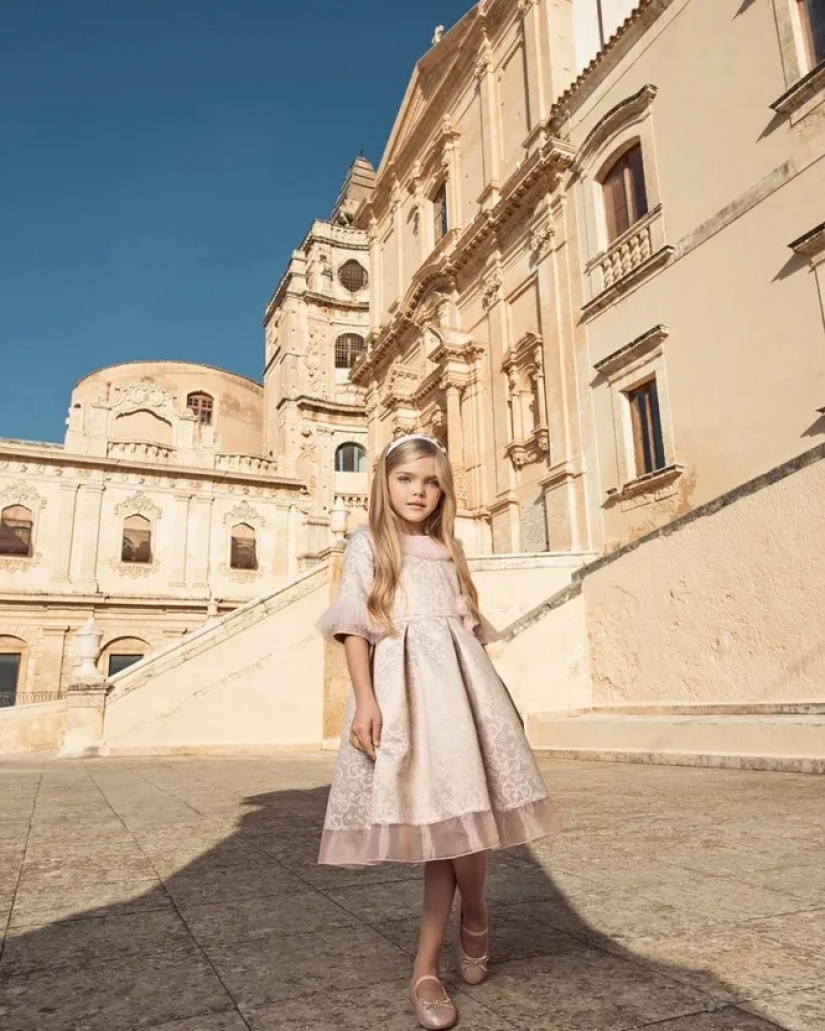 Como ahora parece ser el más famoso modelo de las niñas Como ahora parece ser el más famoso modelo de las niñas