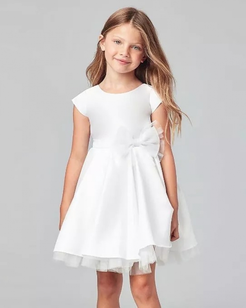 Como ahora parece ser el más famoso modelo de las niñas Como ahora parece ser el más famoso modelo de las niñas