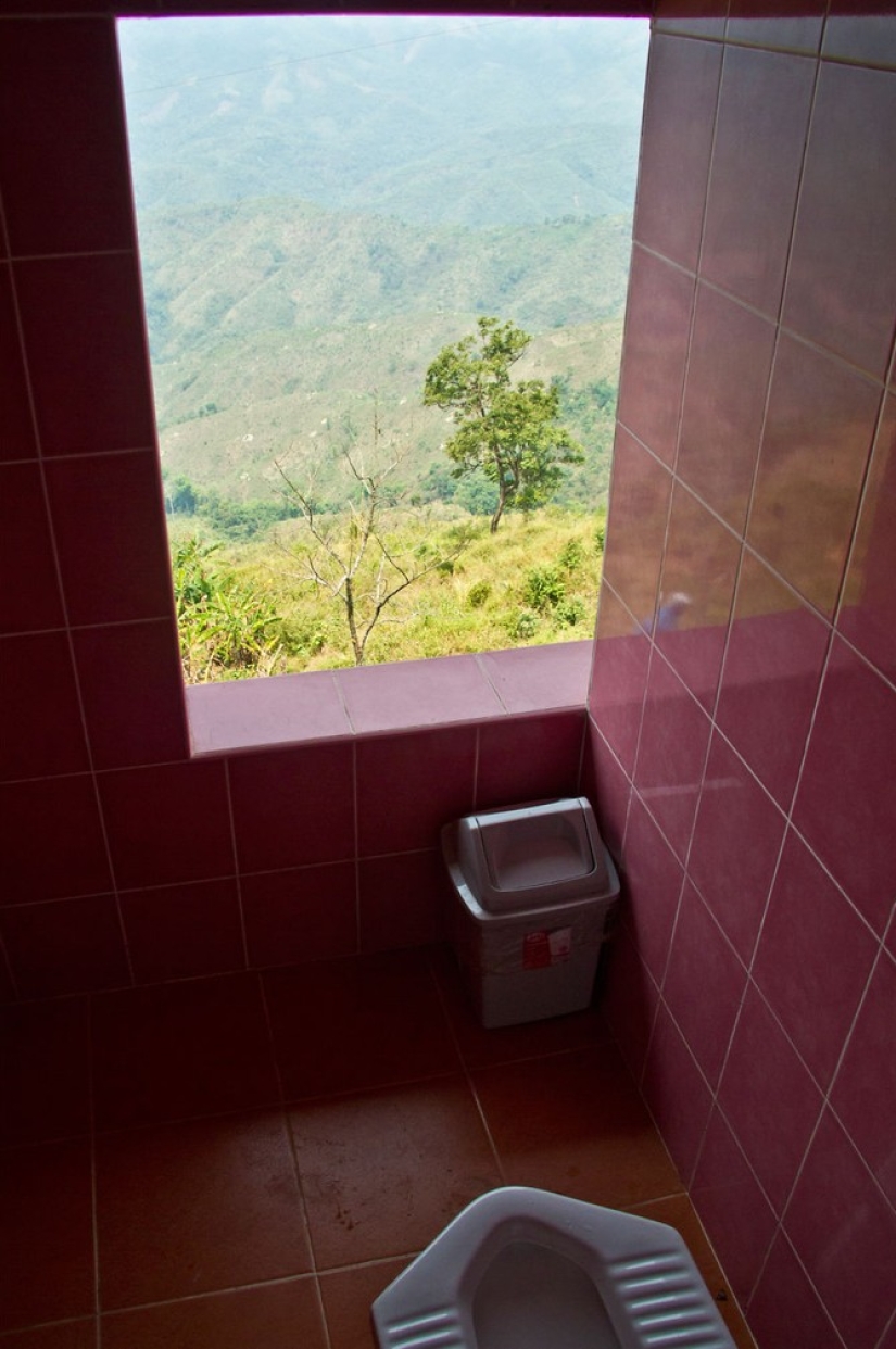 Como en la palma de tu mano: 20 cuartos de baño de diferentes partes del mundo que sorprenden con magníficas vistas Como en la palma de tu mano: 20 cuartos de baño de diferentes partes del mundo que sorprenden con magníficas vistas