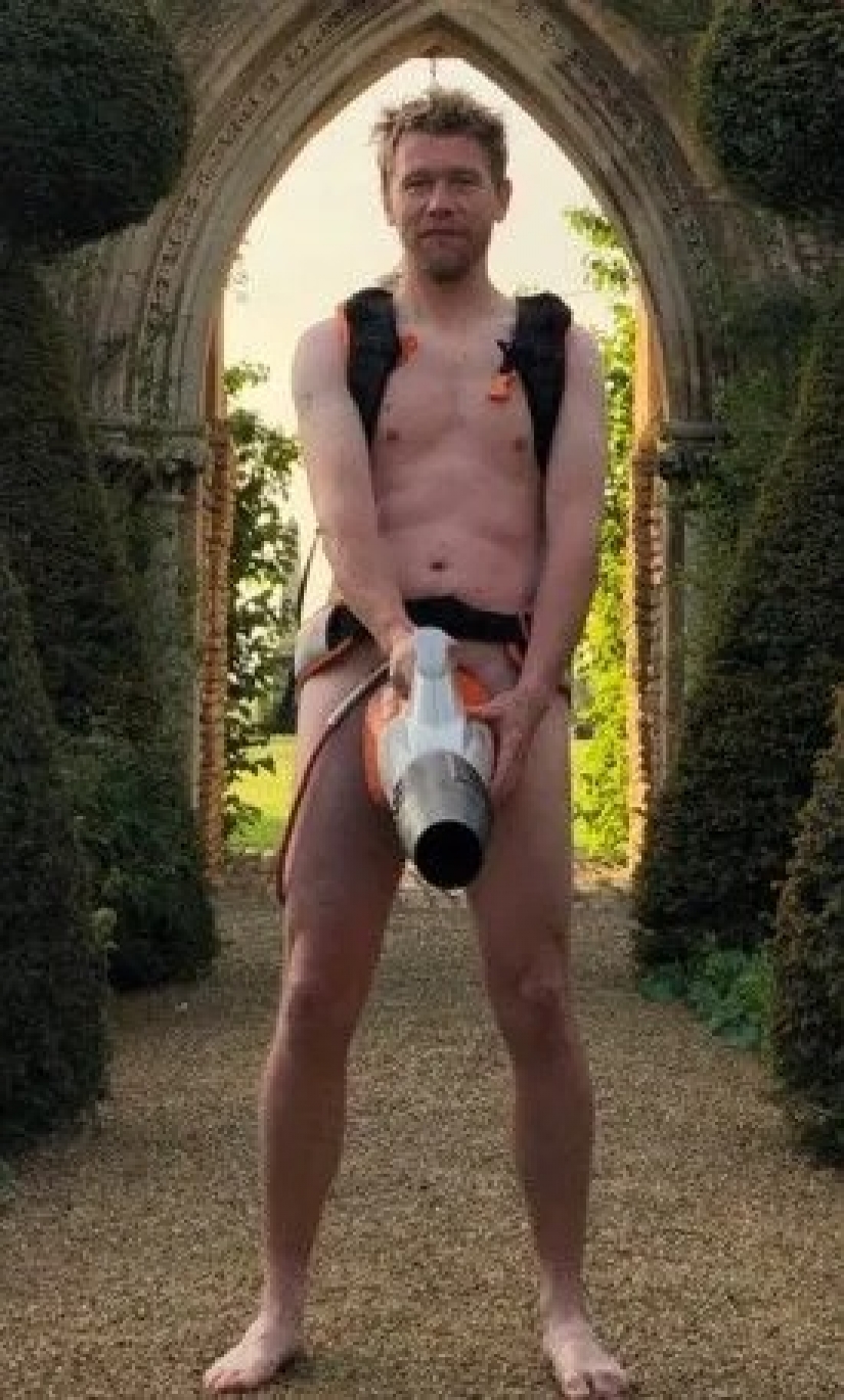Completa unidad con la naturaleza, o por Qué la gente que trabaja en el jardín desnudo