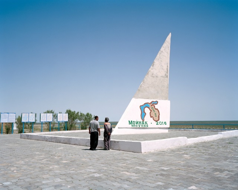 Cotton and wilderness: images of British photographer, a charmed Uzbekistan