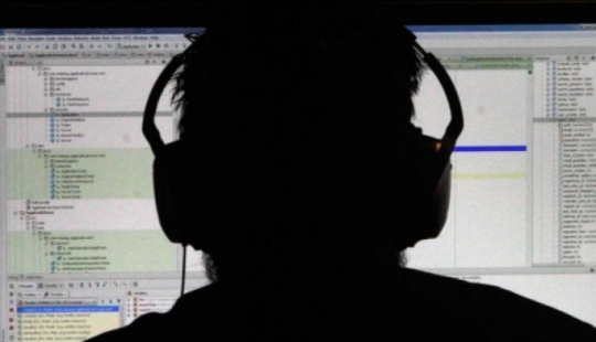 "Cover the phone's camera!": expert on IT security told me how watching us secret services "Cover the phone's camera!": expert on IT security told me how watching us secret services