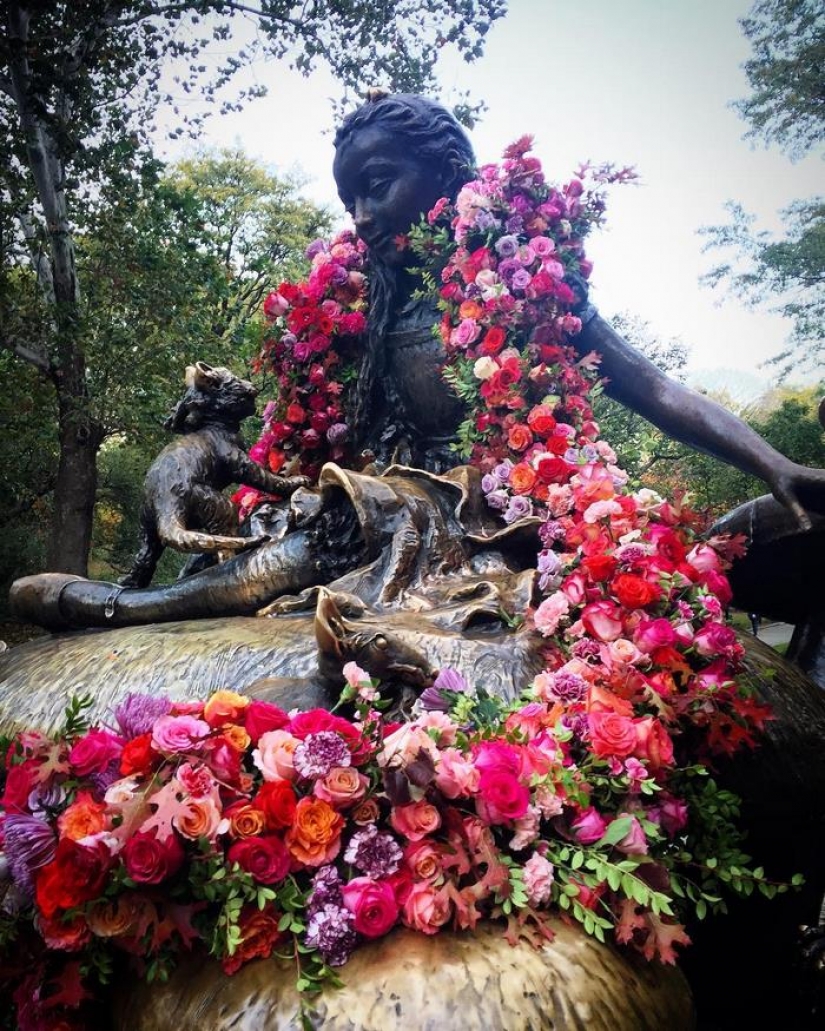 Crime or art? Someone is turning New York City trash cans into giant vases of flowers.