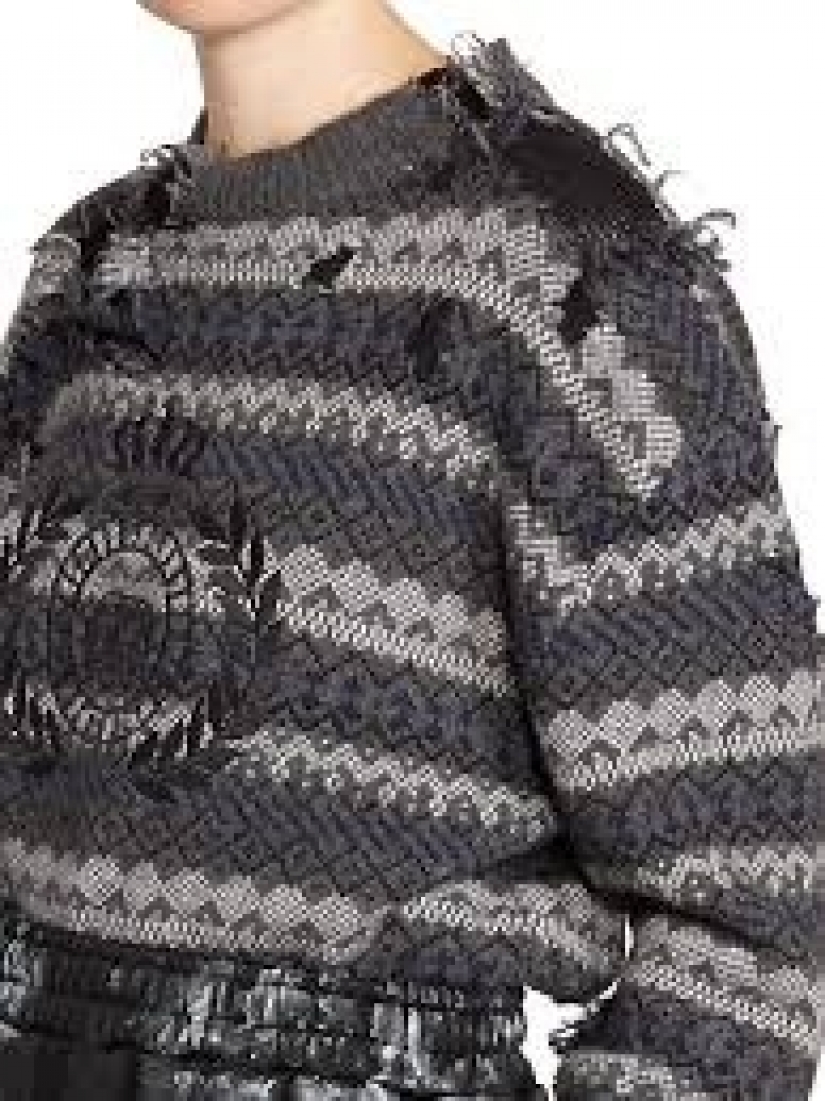 Cuanto más pobre, más de moda: suéteres rotos de Balenciaga que cuestan una fortuna Cuanto más pobre, más de moda: suéteres rotos de Balenciaga que cuestan una fortuna