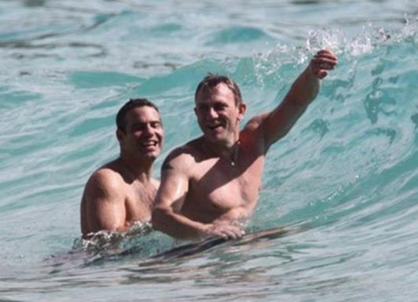 Daniel Craig resultó ser un habitual en los clubes gay, pero eso no es lo que piensas