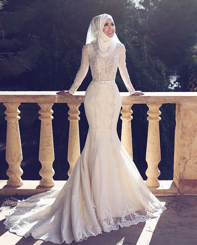 Dazzling brides in hijabs Dazzling brides in hijabs