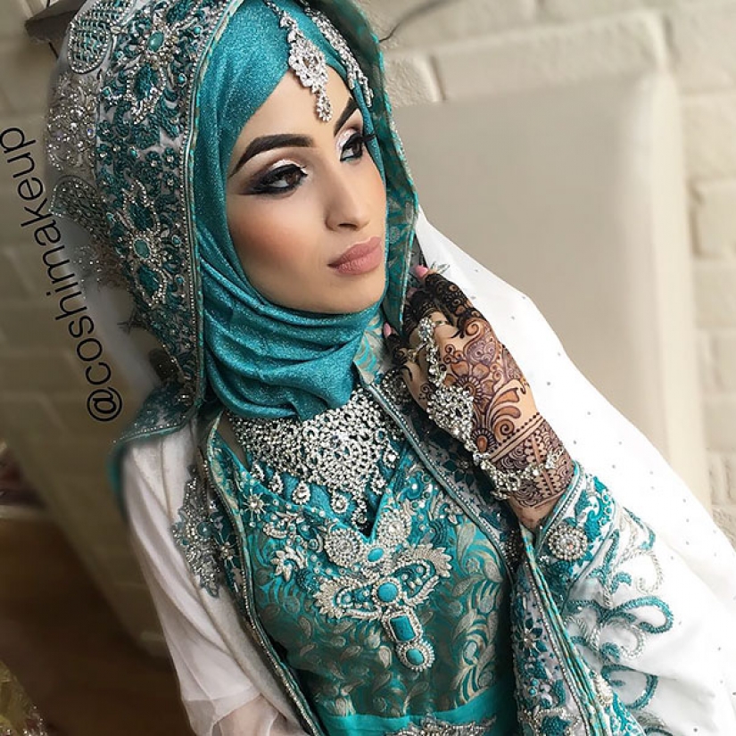Dazzling brides in hijabs Dazzling brides in hijabs