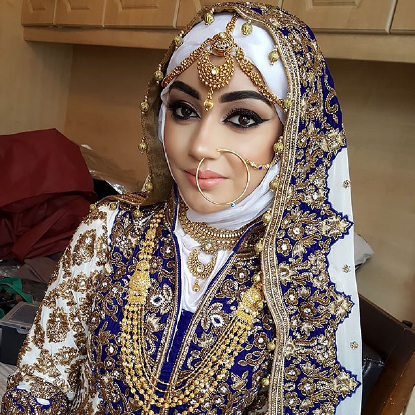 Dazzling brides in hijabs Dazzling brides in hijabs