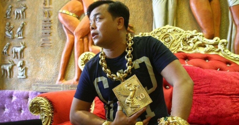 De oro, no de personas: Vietnamita empresario lleva 13 kg de joyería De oro, no de personas: Vietnamita empresario lleva 13 kg de joyería