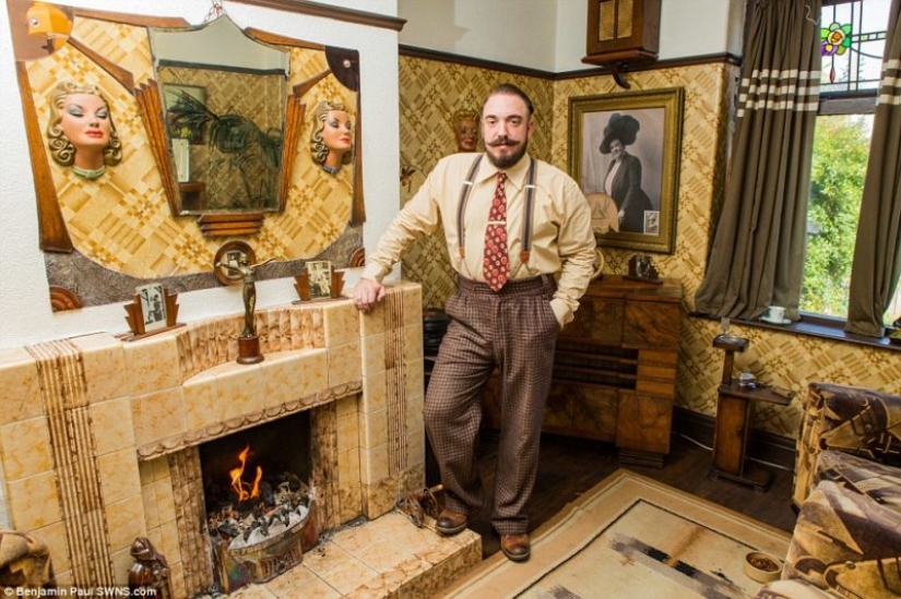 De vuelta al pasado: los Británicos habían transformado su casa en el estilo de la década de 1930-erótico De vuelta al pasado: los Británicos habían transformado su casa en el estilo de la década de 1930-erótico