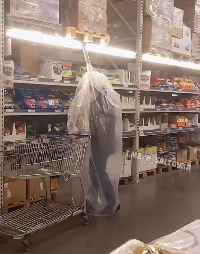 Defend ourselves as best we can: destructive and ludicrous methods of protection against coronavirus