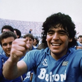 Diego Maradona, sus Mujeres y sus Hijos: La vida como una serie de televisión Argentina