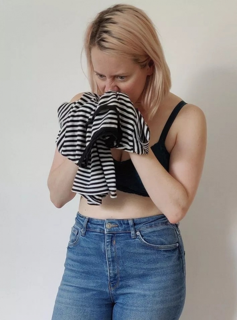 Dirty experiment: the writer had not washed clothes for a month, in order to preserve its new look