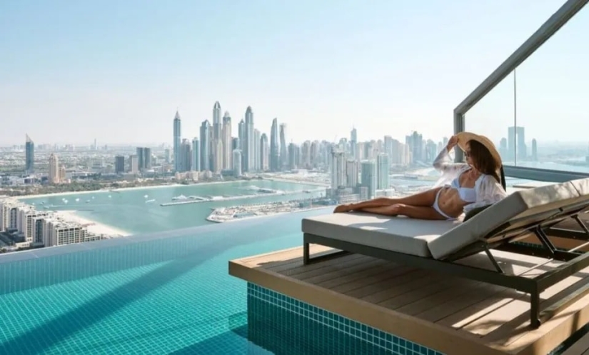 Diving into luxury: Dubai has opened the world's tallest swimming pool Diving into luxury: Dubai has opened the world's tallest swimming pool