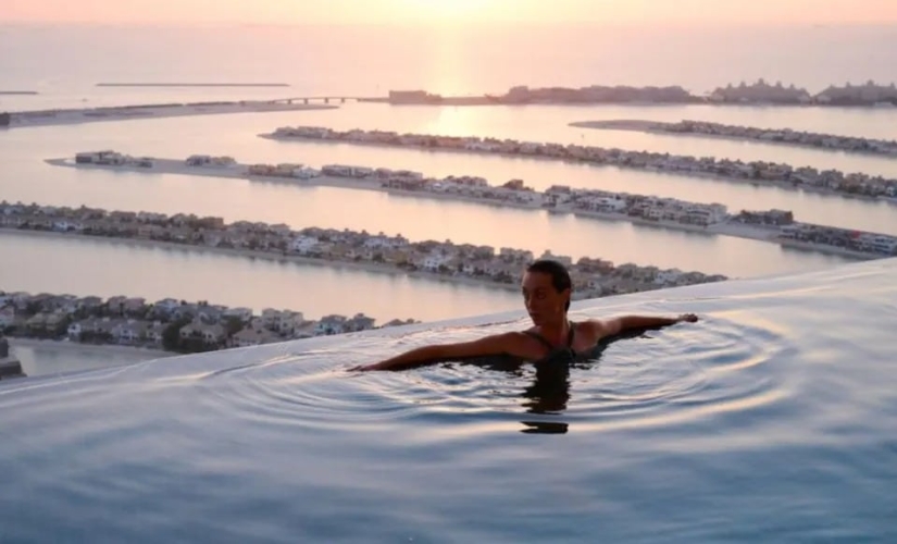 Diving into luxury: Dubai has opened the world's tallest swimming pool Diving into luxury: Dubai has opened the world's tallest swimming pool