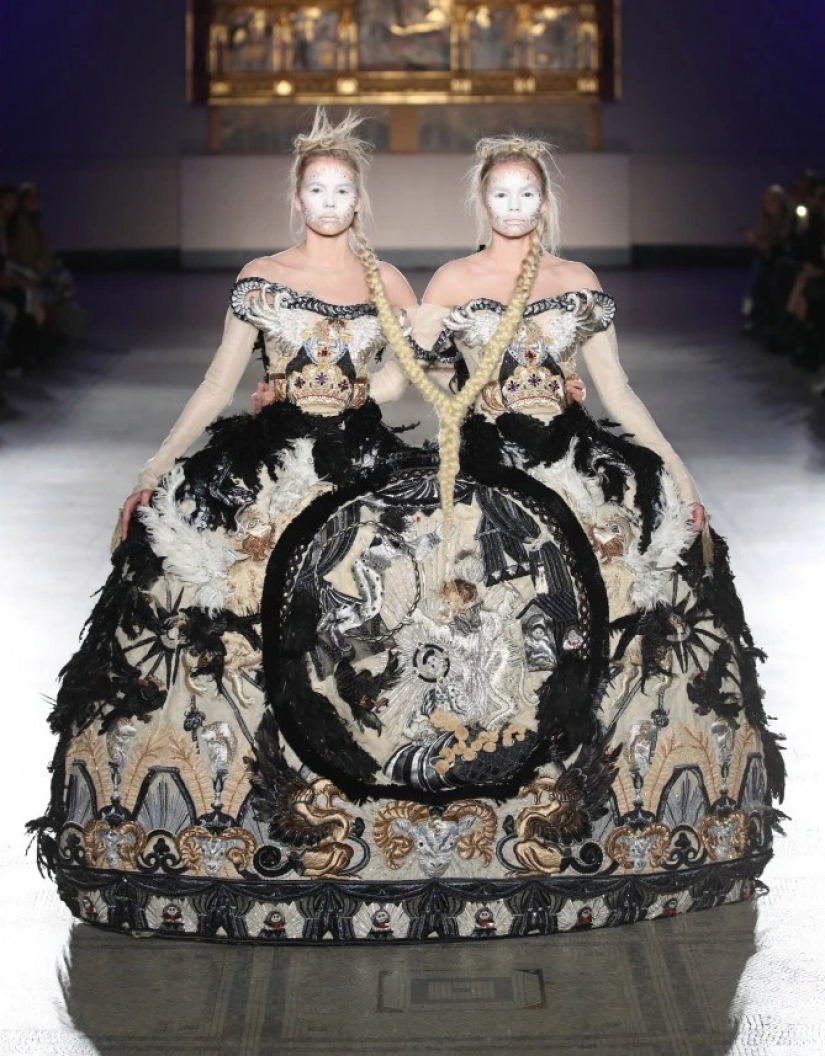 Doble porción de glamour: por qué las bellezas gemelas son tan demandadas en la industria de la moda Doble porción de glamour: por qué las bellezas gemelas son tan demandadas en la industria de la moda