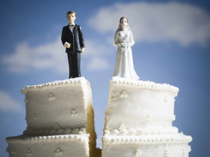 Domino effect: three girlfriends in turn divorced their husbands for two years Domino effect: three girlfriends in turn divorced their husbands for two years