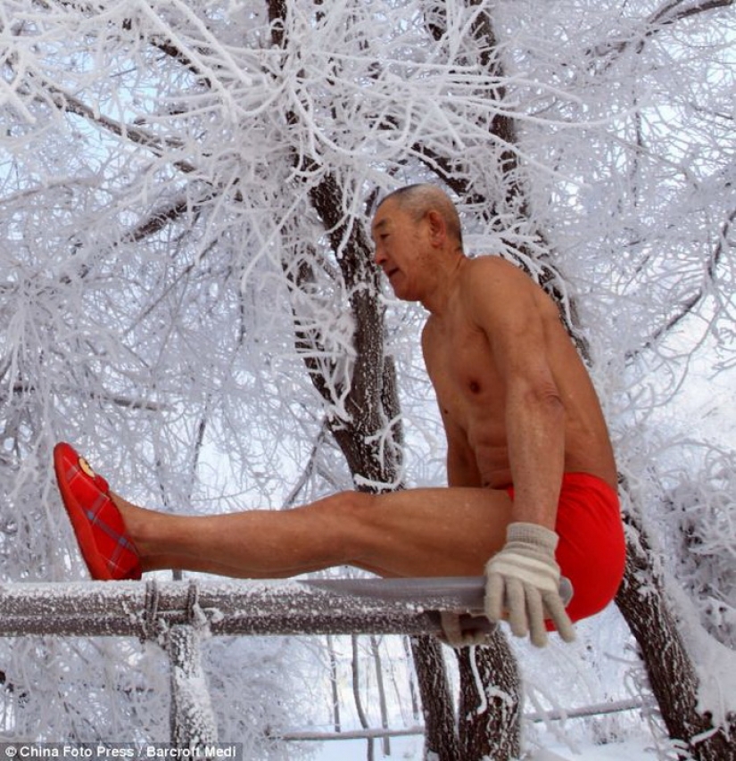 "Don't be lazy, get ready for charging!" How fitness has become part of the culture in China