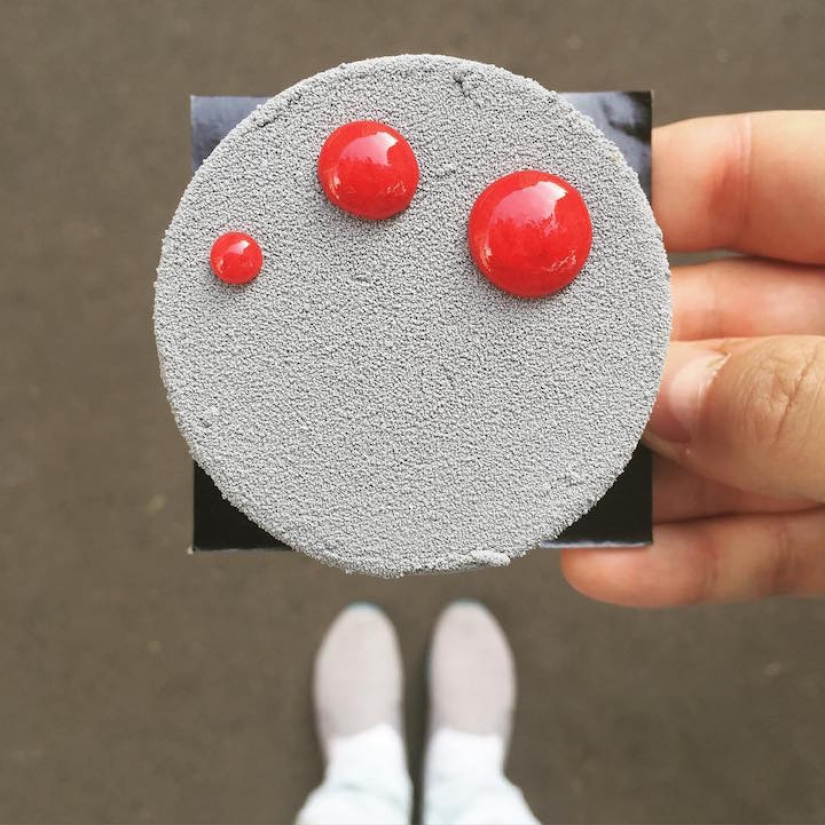 Eclair como arte: postres y zapatos en el Instagram de Tal Spiegel