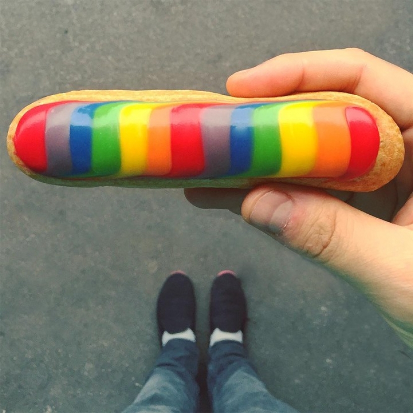 Eclair como arte: postres y zapatos en el Instagram de Tal Spiegel