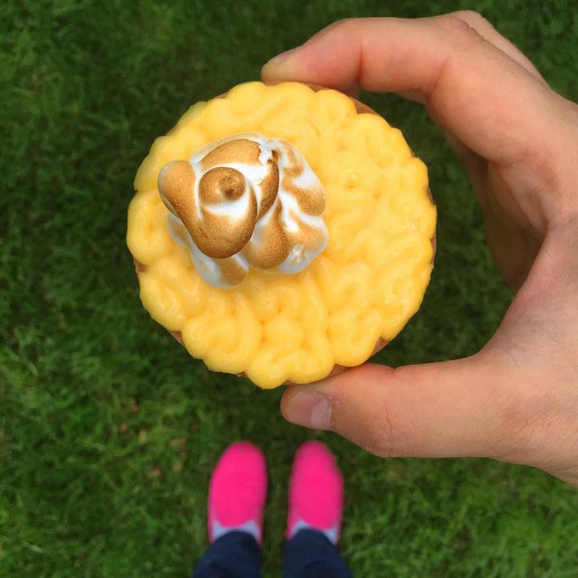 Eclair como arte: postres y zapatos en el Instagram de Tal Spiegel