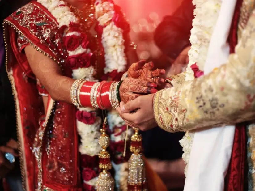 Either a girl, or a vision: an Indian man sued his wife after learning that she was transgender