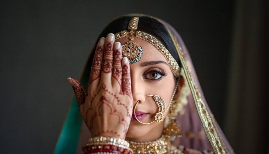 Either a girl, or a vision: an Indian man sued his wife after learning that she was transgender