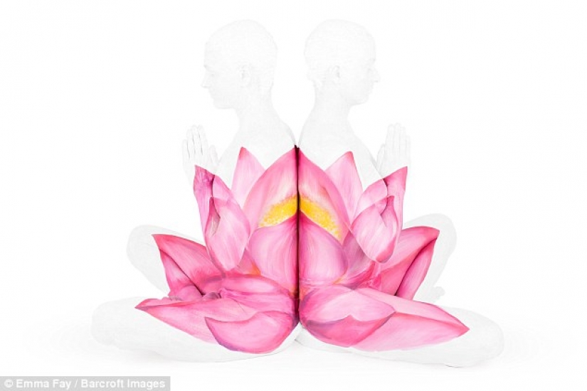 El artista convierte cuerpos desnudos en ilusiones ópticas con animales salvajes El artista convierte cuerpos desnudos en ilusiones ópticas con animales salvajes