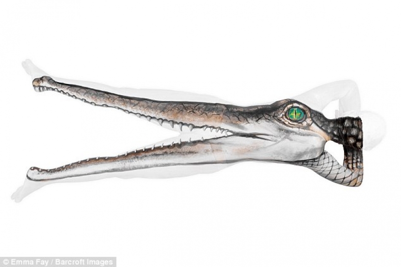 El artista convierte cuerpos desnudos en ilusiones ópticas con animales salvajes El artista convierte cuerpos desnudos en ilusiones ópticas con animales salvajes