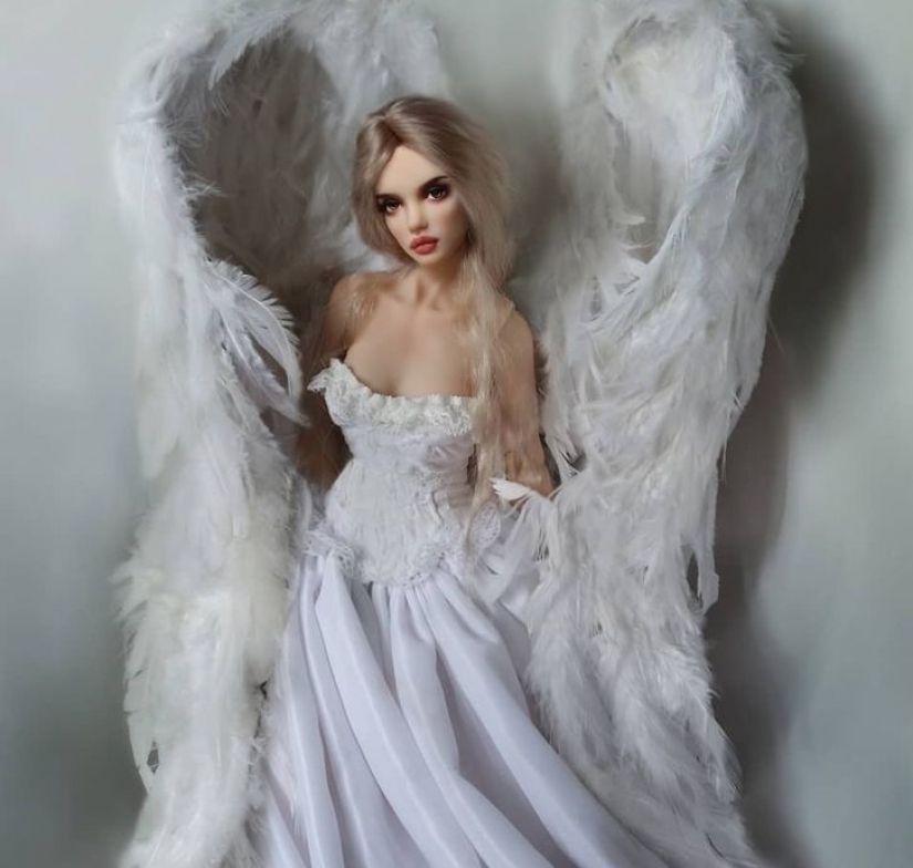 El artista crea muñecos que parecen tan reales que realmente esperamos a que digan: "¡Hola!" El artista crea muñecos que parecen tan reales que realmente esperamos a que digan: "¡Hola!"