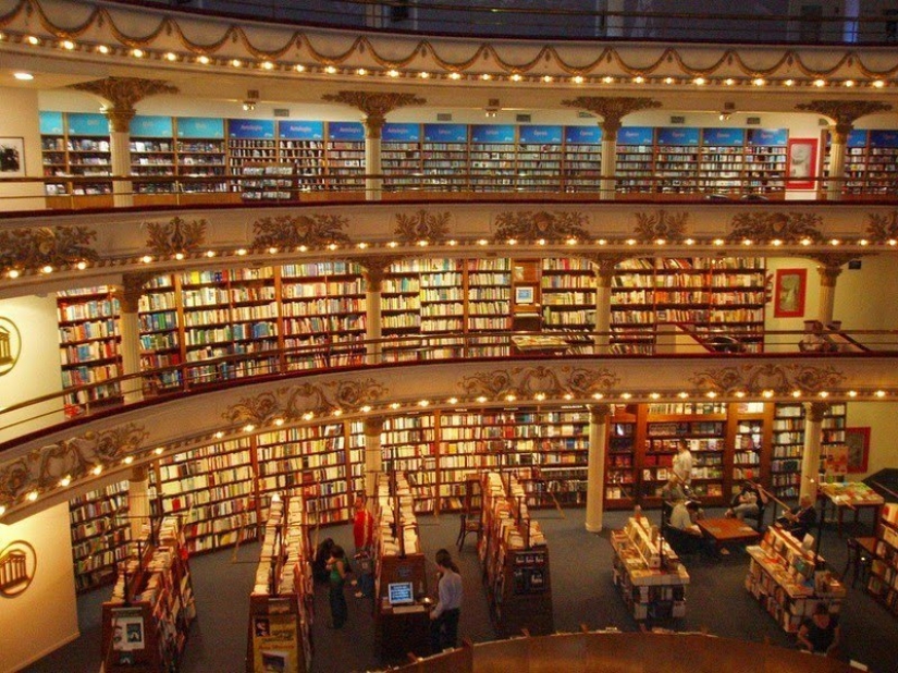 El Ateneo Grand Splendid is the most beautiful bookstore