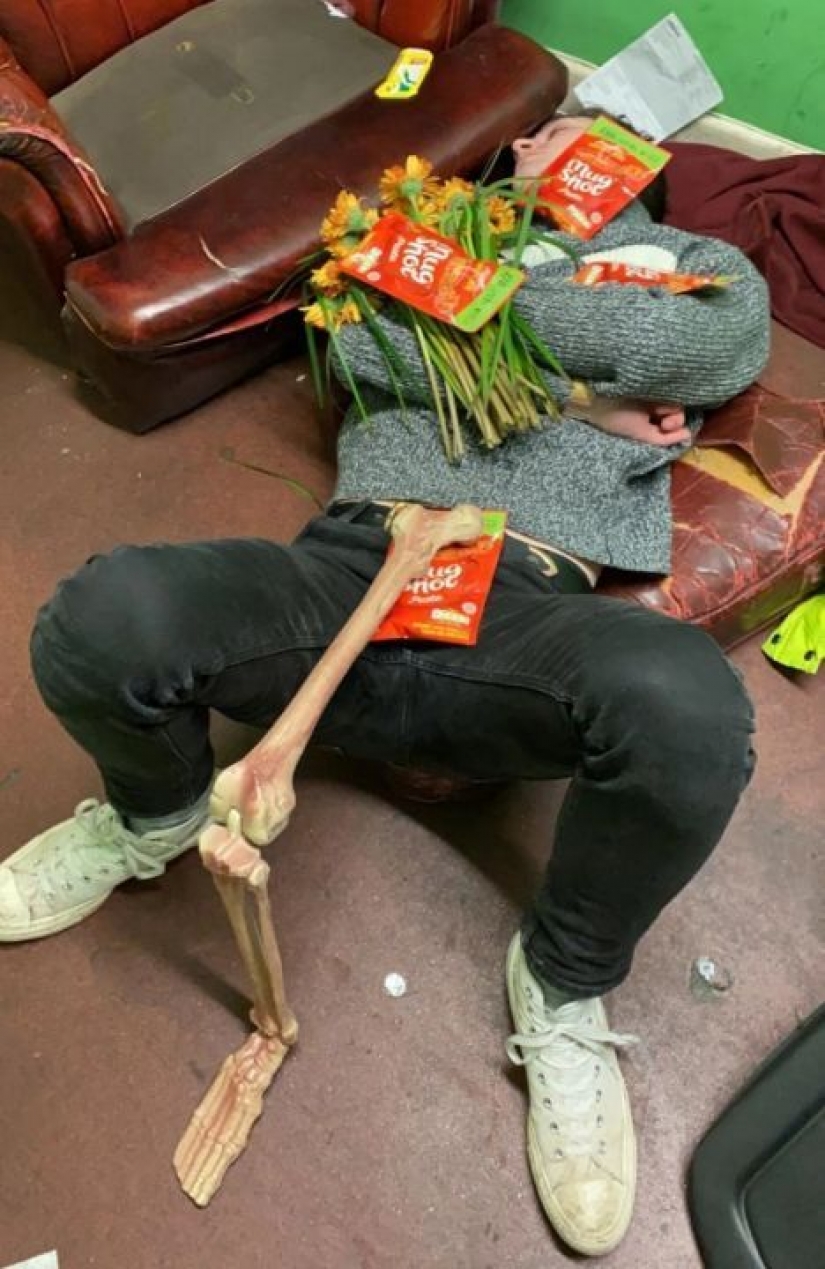 El Británico resaca en las fotos enviadas en una muy inusual competencia El Británico resaca en las fotos enviadas en una muy inusual competencia