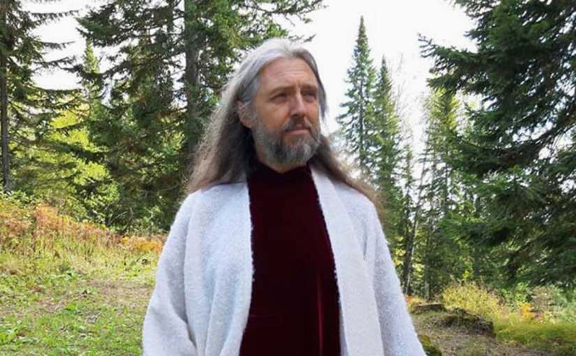 El día del Juicio por "Jesús de Siberia": por qué el líder de la "Iglesia del Último Testamento" Sergei Torop fue arrestado El día del Juicio por "Jesús de Siberia": por qué el líder de la "Iglesia del Último Testamento" Sergei Torop fue arrestado